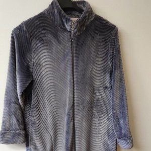 Stan Herman Women's Size: LARGE Plush Long Zip Luxurious Lounger Gray